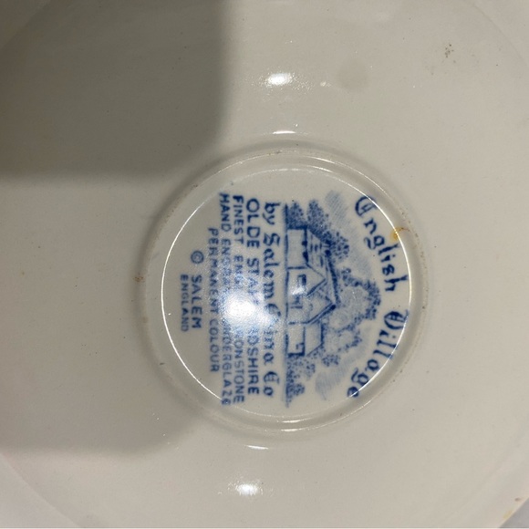 Five olde Staffordshire 5 1/2 inch saucers - Picture 7 of 11